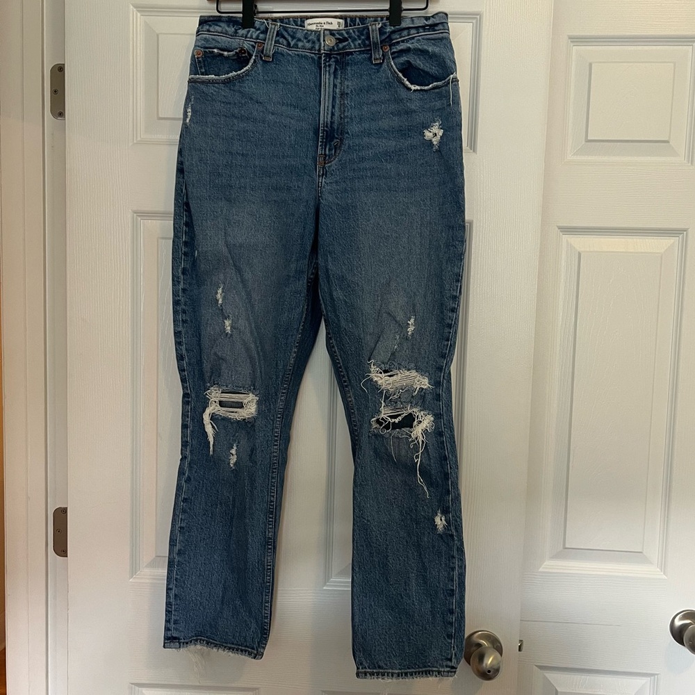 Abercrombie & Fitch Distressed High Rise Mom Jeans